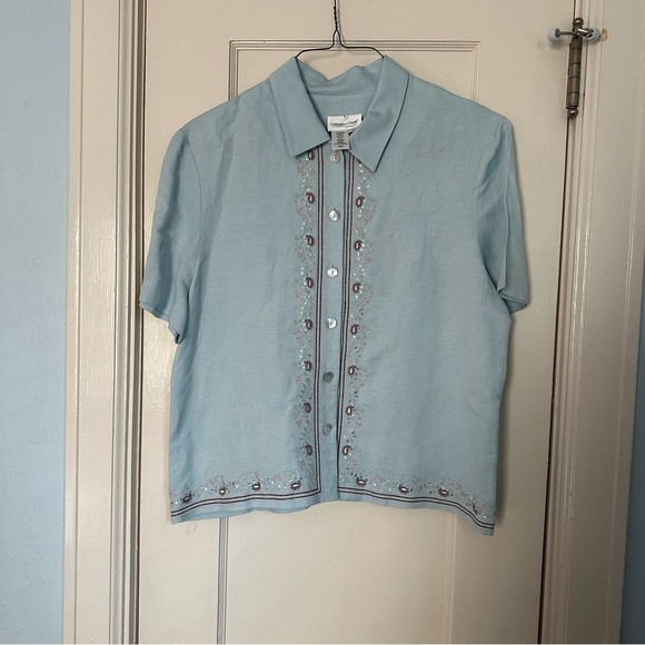 Coldwater Creek Shirt Light Blue Embroidery Blouse Mother of Pearl Buttons Sz 14 - Picture 2 of 8